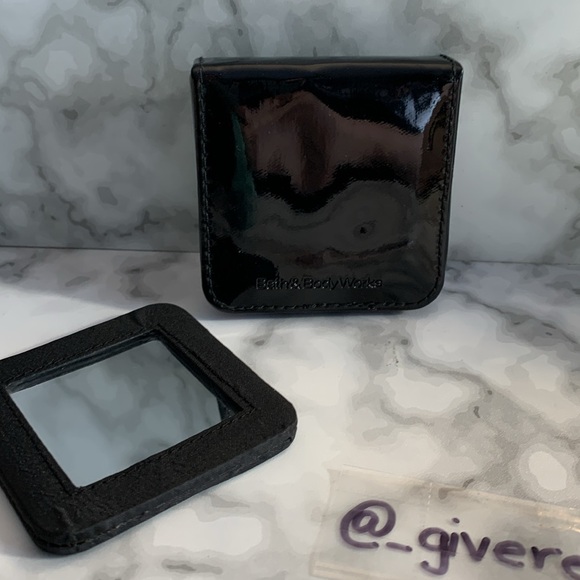 Vintage Double Sided Travel Mirror - Bath & Body Works - Picture 3 of 11